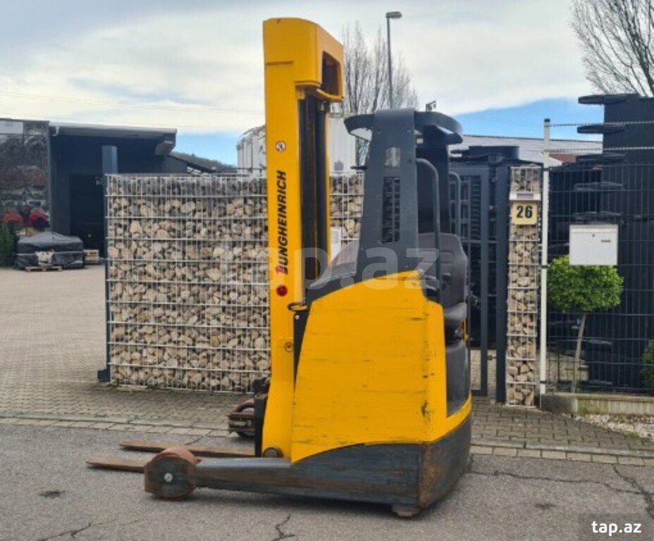 ETV216 reach truck, 2016 il