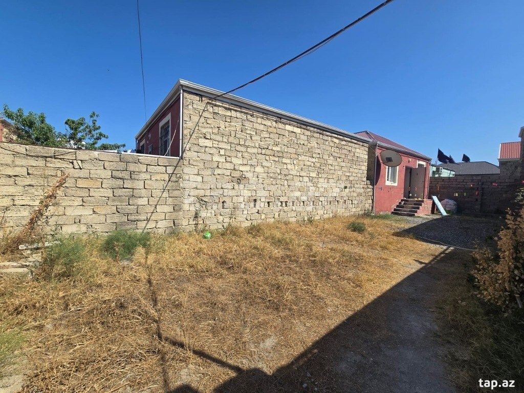 Həyət evi, Binə qəs. (2)