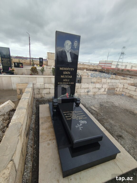 Məzar daşlarının sifarişi (16)