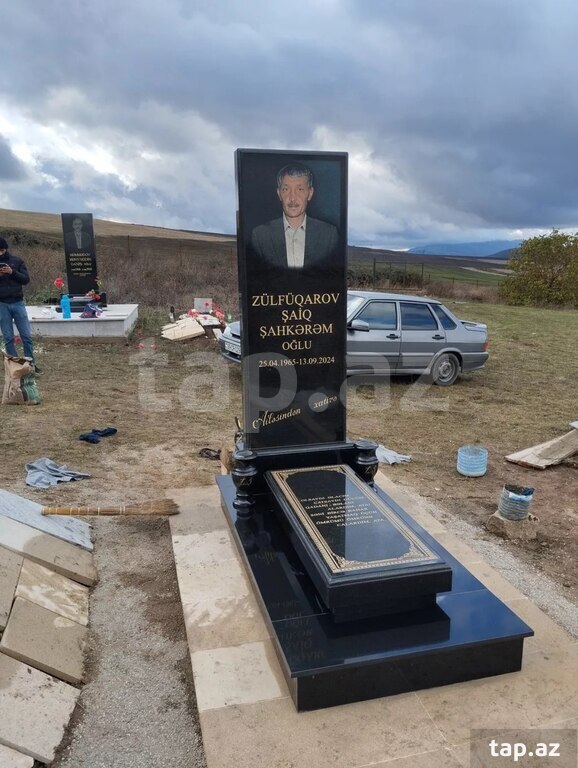 Məzar daşlarının sifarişi (20)