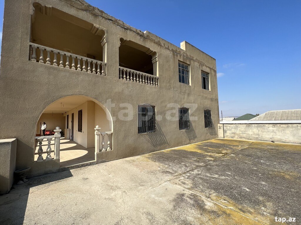 Villa, Ələt qəs.