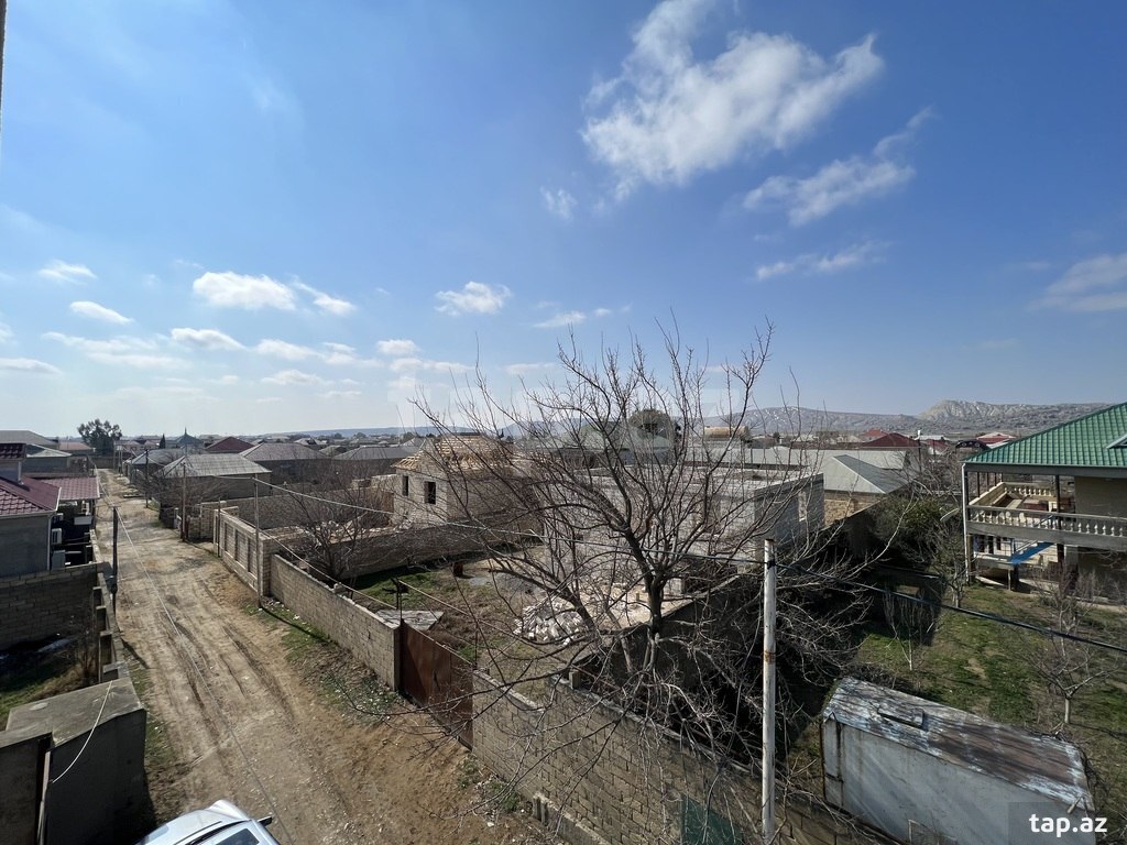 Villa, Ələt qəs.