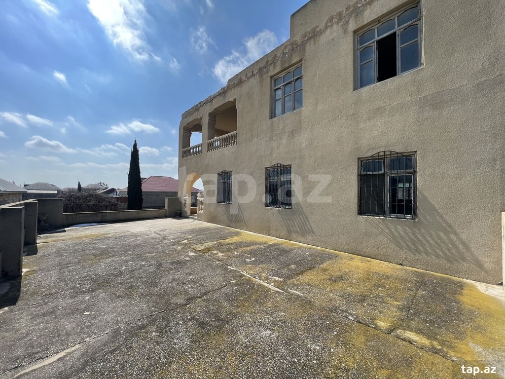 Villa, Ələt qəs.