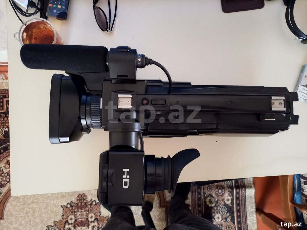 Videokamera "Sony HXR-MC1500"