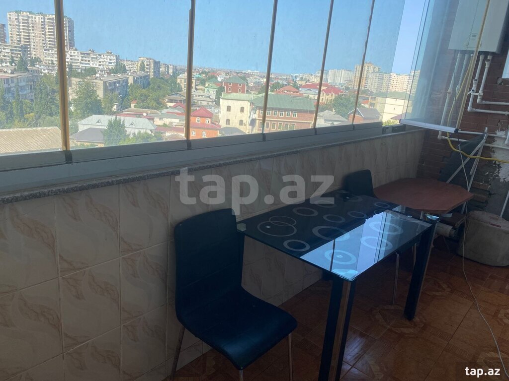 2-otaqlı mənzil kirayə verilir, Memar Əcəmi m., 86 m²