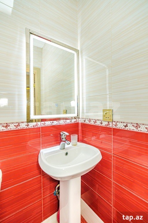 3-otaqlı mənzil kirayə verilir, 28 May m., 110 m² (24)