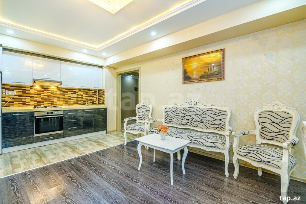 3-otaqlı mənzil kirayə verilir, 28 May m., 110 m²