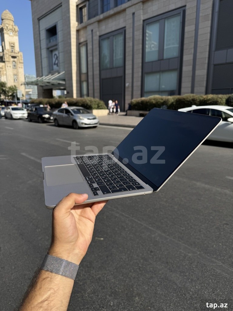 Apple MacBook Air 13'Inch 8 | 256 GB M2 Chip (4)