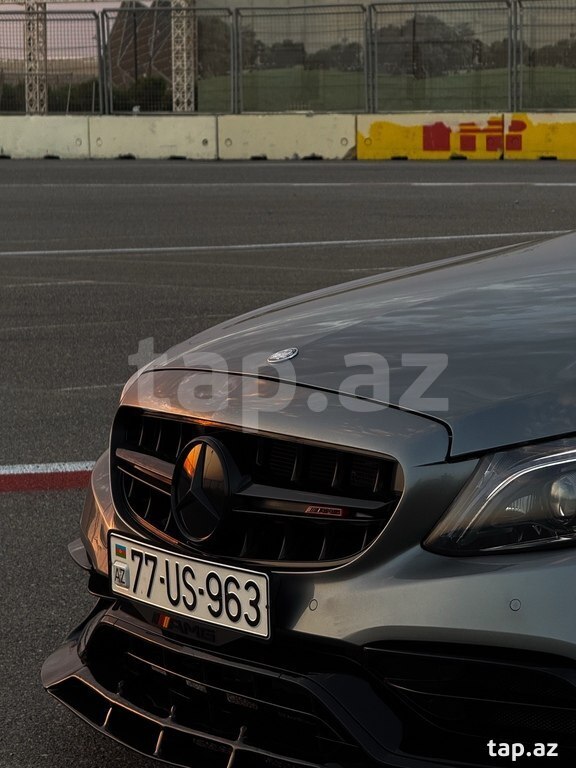 Mercedes C 300, 2017 il (30)