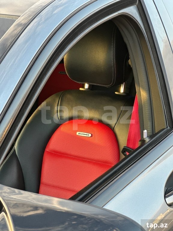 Mercedes C 300, 2017 il (23)
