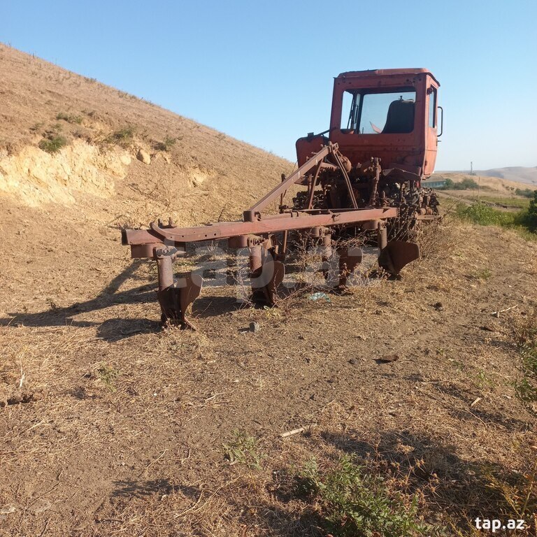 Buldozer Dt 75 1990 il  (3)