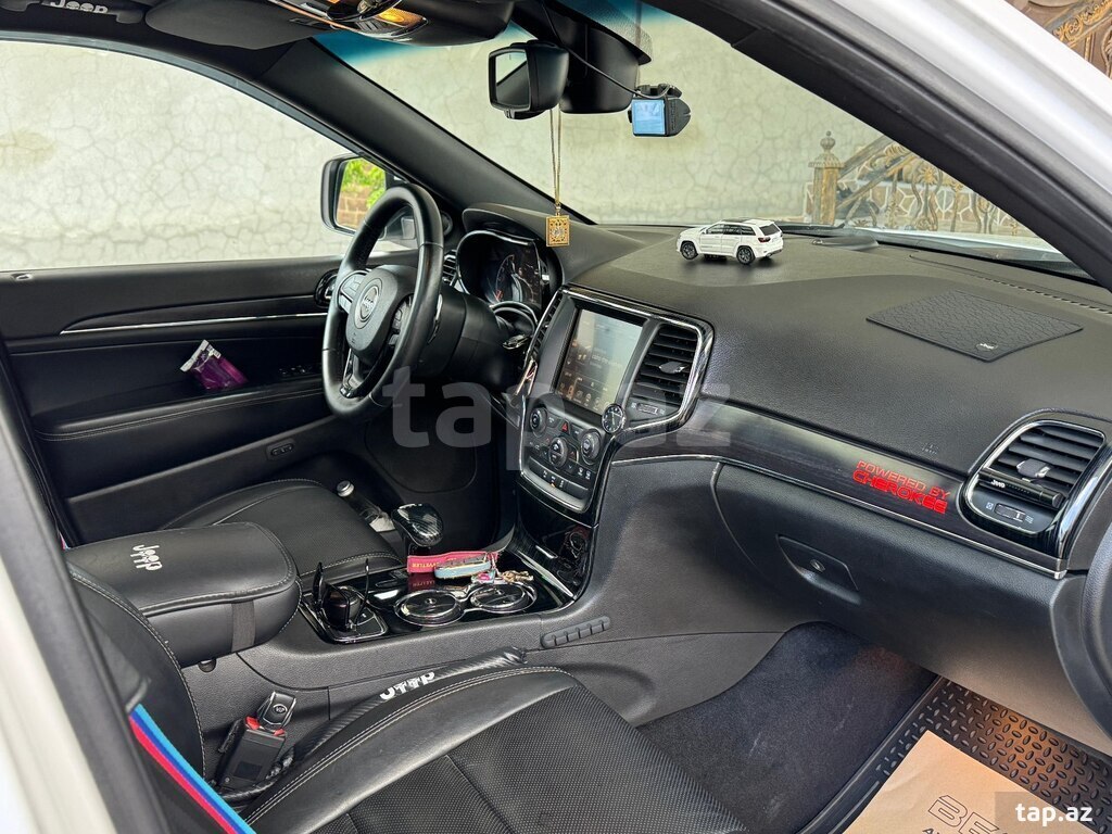 Jeep Grand Cherokee, 2014 il (14)