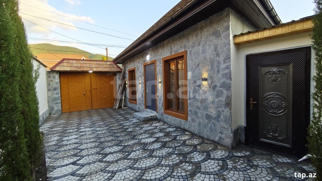 Həyət evi, Şəki ş.