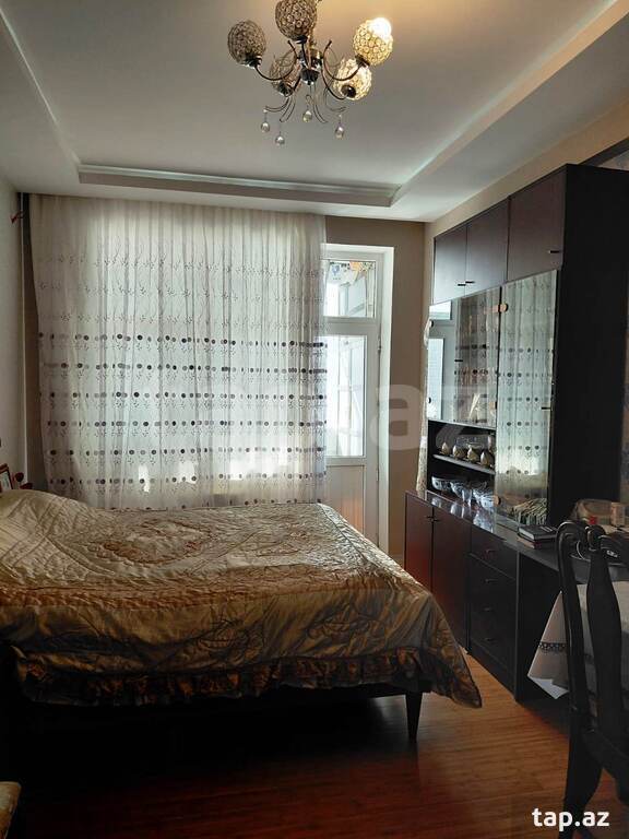 4-otaqlı yeni tikili, Ş. Mehdiyev küç., 175 m²