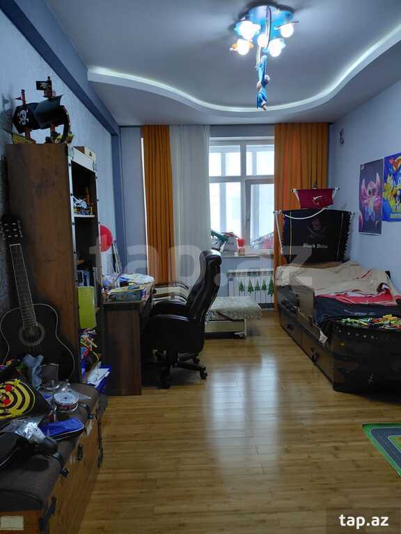 4-otaqlı yeni tikili, Ş. Mehdiyev küç., 175 m²