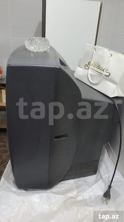 Televizor "JVC" (2)
