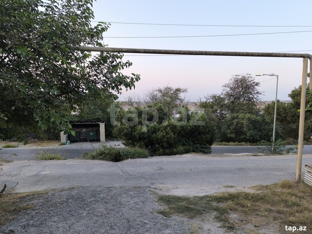 Həyət evi, Bakıxanov qəs. (12)