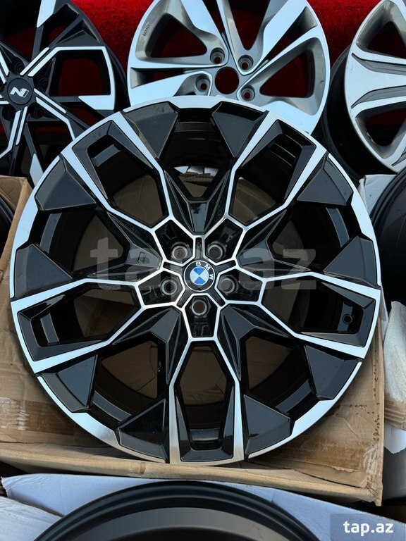 "BMW X7" diski R22