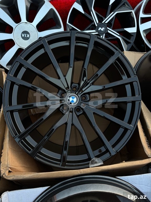 "BMW X5 G05" diskləri R22