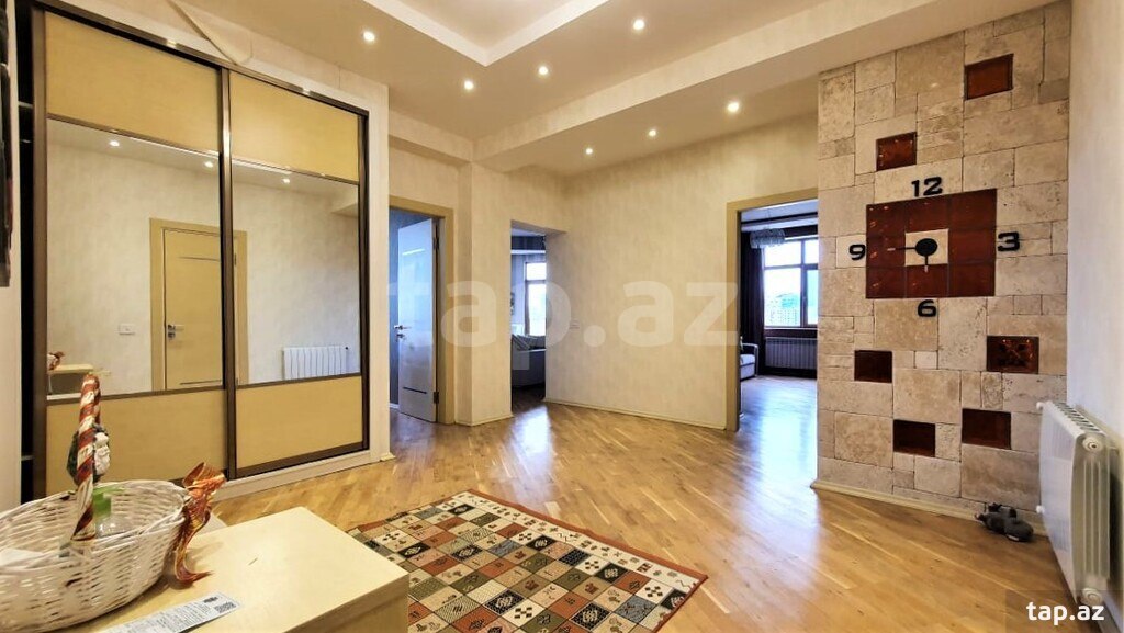 3-otaqlı yeni tikili kirayə verilir, 28 May m., 140 m² (2)