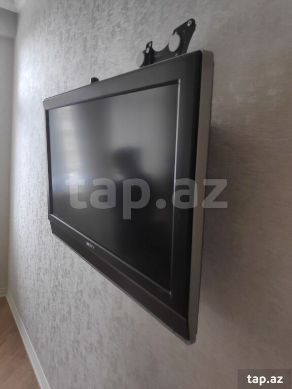 Monitor "Sony 32 dym" (2)
