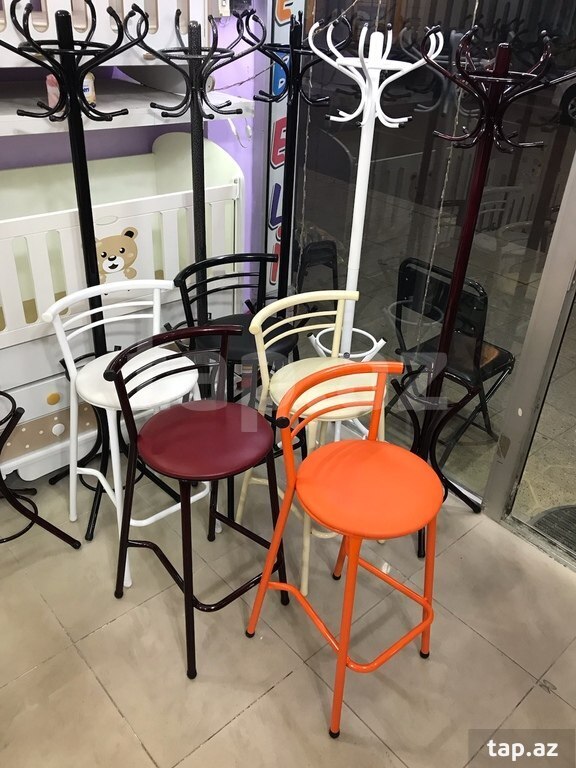 Bar oturacaqları (20)