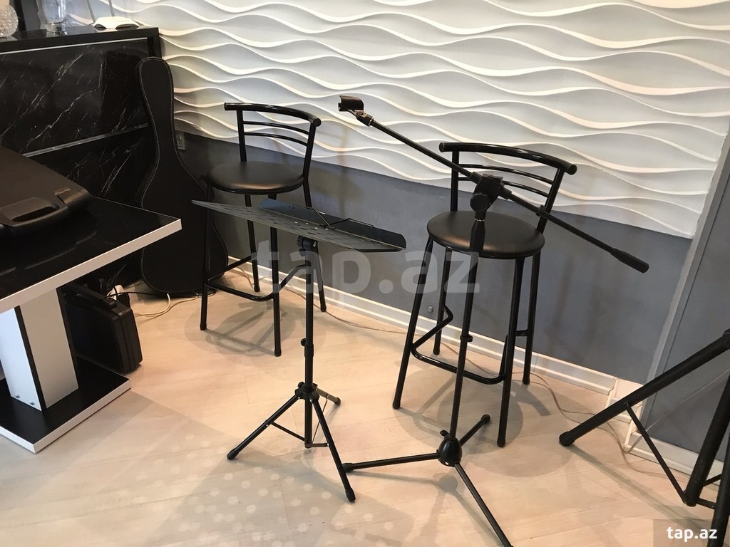 Bar oturacaqları (25)
