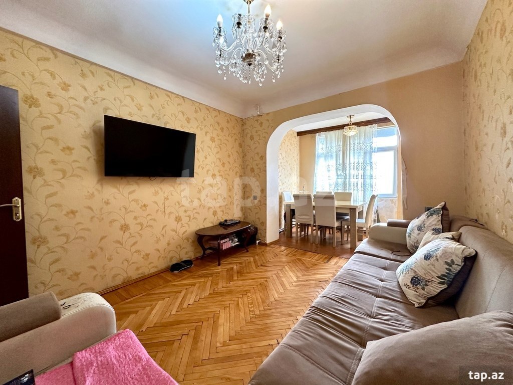 2-otaqlı mənzil, Elşən Süleymanov küç., 50 m²