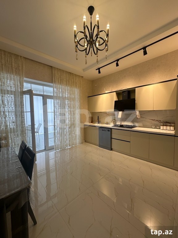 Villa kirayə verilir, Şüvəlan qəs. (28)