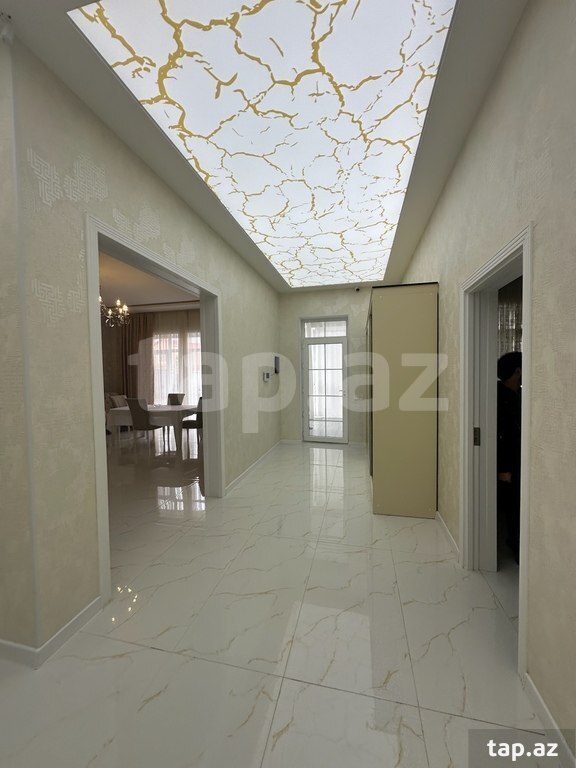 Villa kirayə verilir, Şüvəlan qəs. (32)