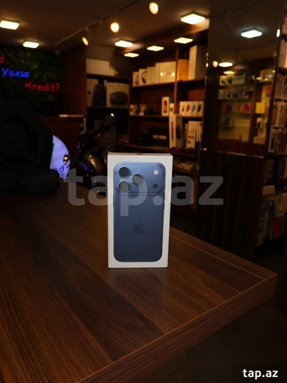 Apple iPhone 17 Pro Deep Blue 256GB/12GB (3)