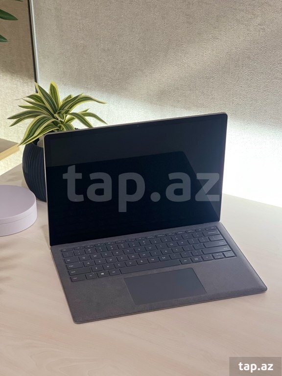 Microsoft Surface Laptop 3  (2)