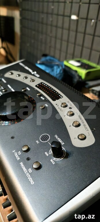 Мониторный контроллер "Behringer Control2USB"