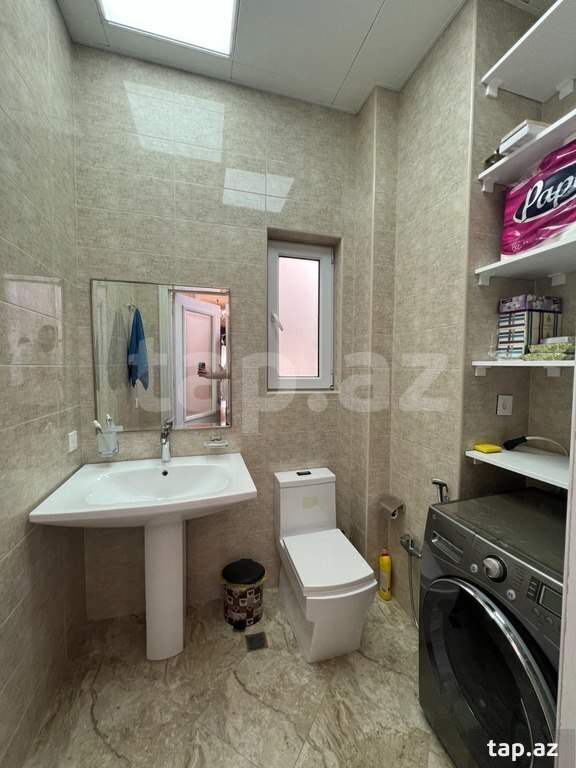 4-otaqlı mənzil kirayə verilir, Səbail r., 200 m²