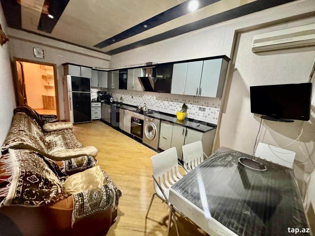 4-otaqlı yeni tikili, H.Cavid pr., 220 m²