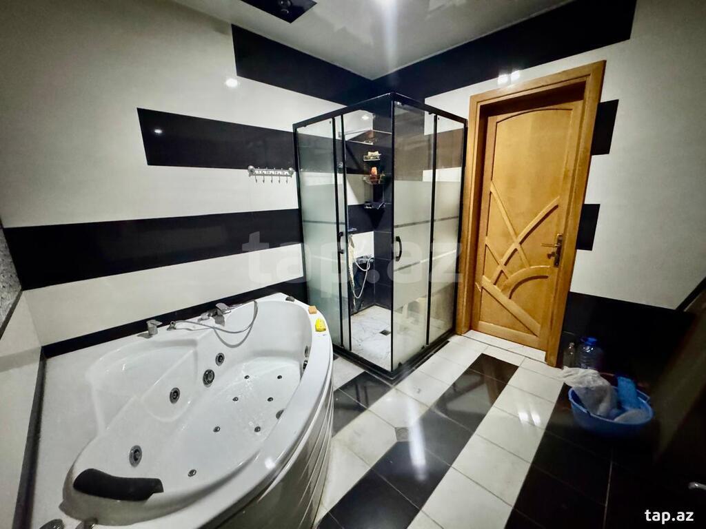 4-otaqlı yeni tikili, H.Cavid pr., 220 m²