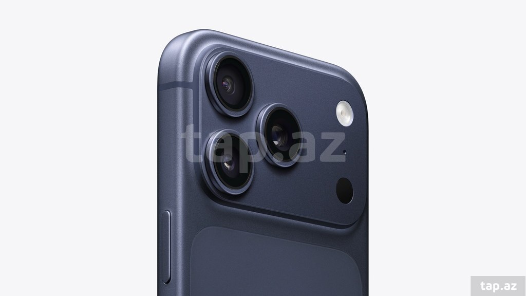 Apple iPhone 17 Pro Max Deep Blue 2TB/12GB (3)