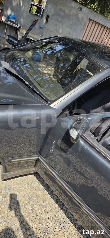 Mercedes E 220, 2000 il (15)