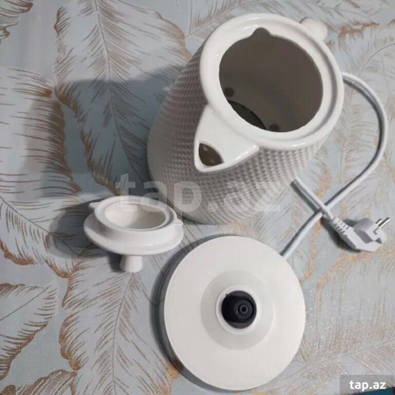Elektrik çaydanı "Kamille" (3)