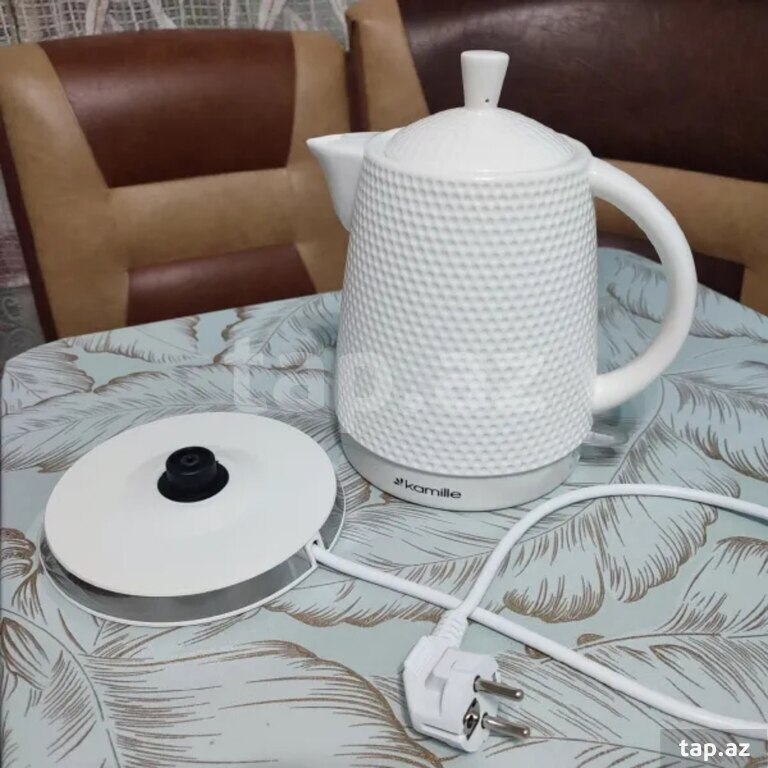 Elektrik çaydanı "Kamille"