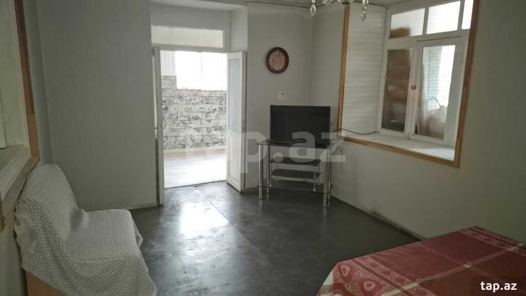 Həyət evi kirayə verilir, Şağan qəs.