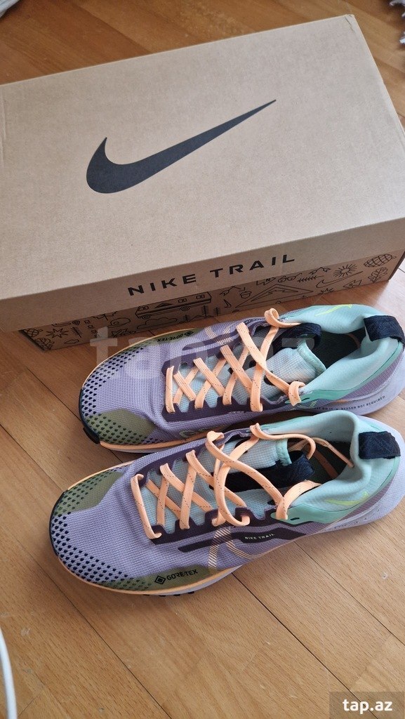 İdman ayaqqabısı "Nike"