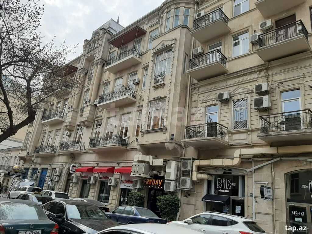 6-otaqlı mənzil, Nizami küç., 240 m² (34)