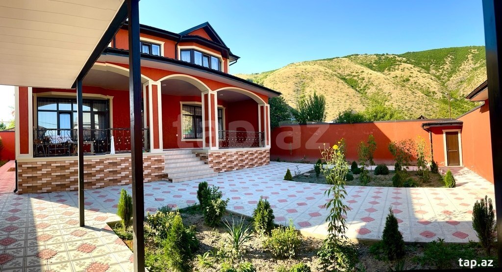 Villa, Şəki ş. (5)