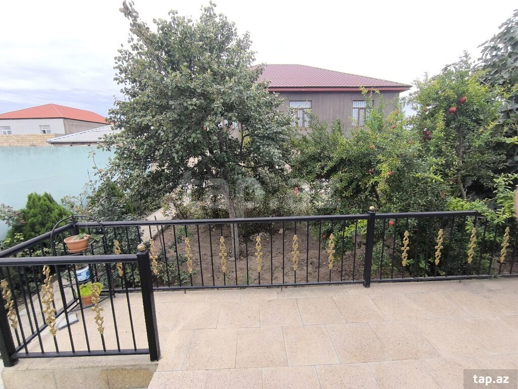 Həyət evi, Maştağa qəs. (2)