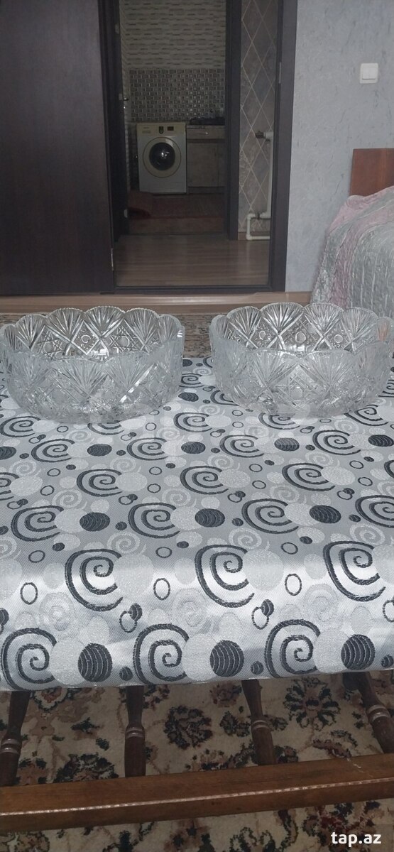 Büllur meyvə qabları