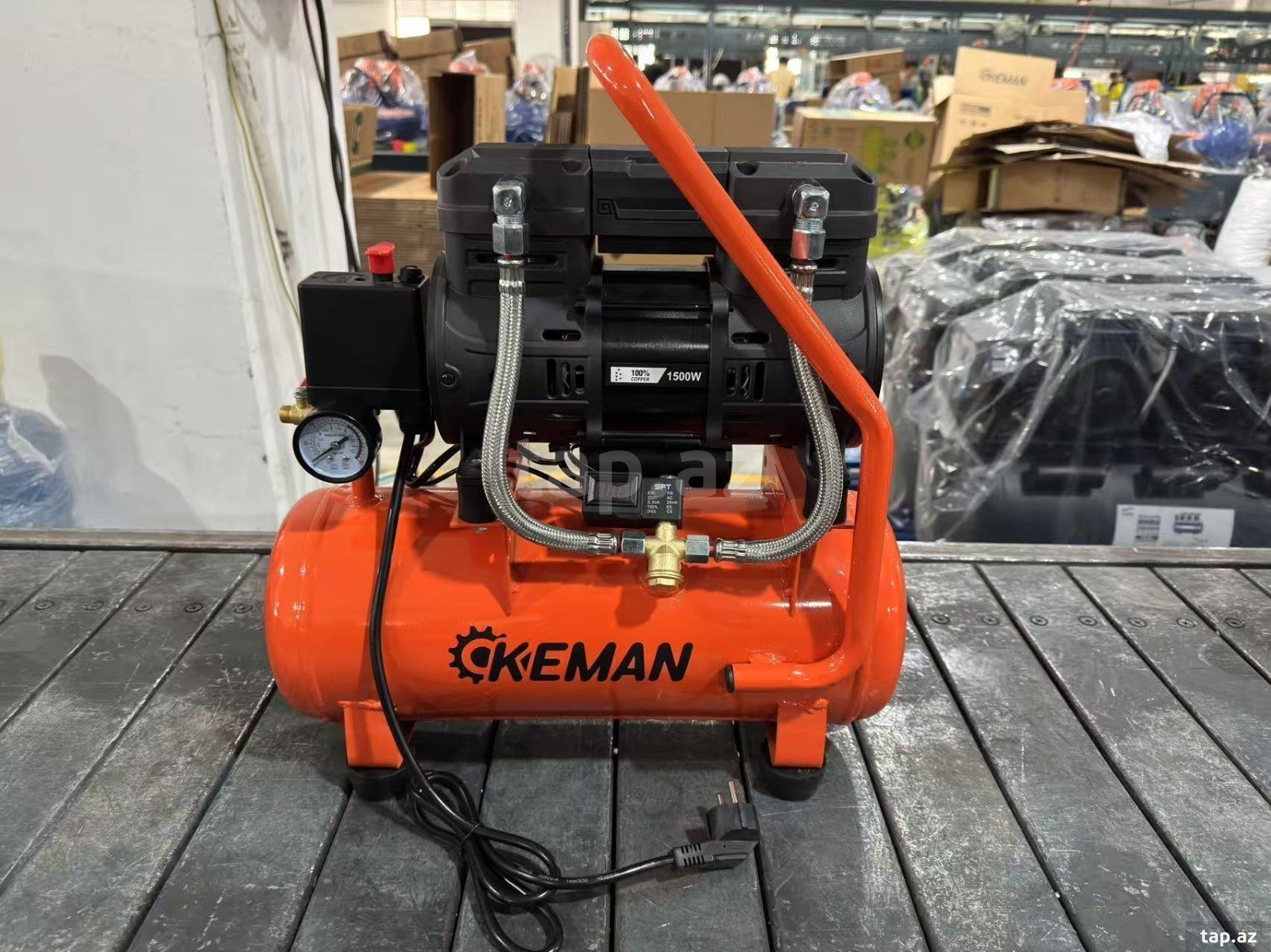 Yağsız hava kompressoru "Keman 15L" (səssiz ) (2)