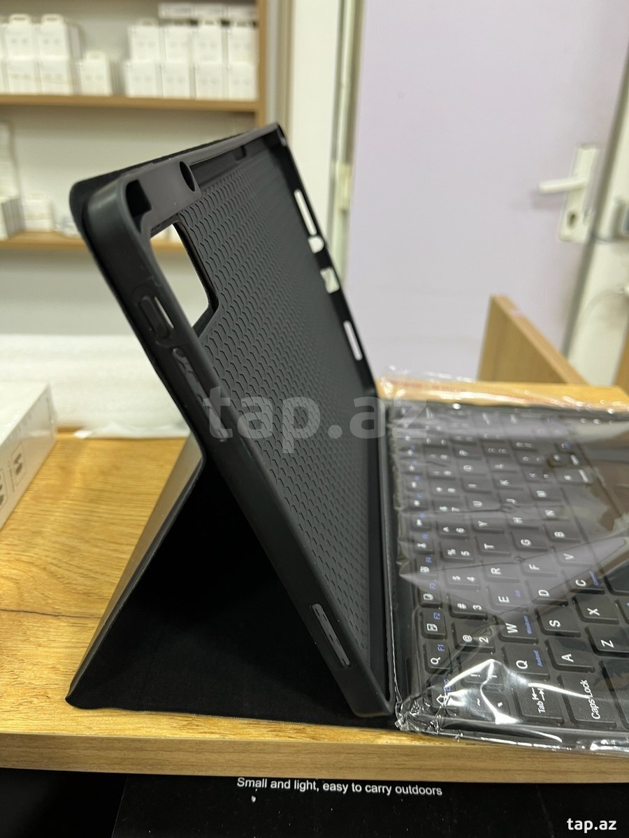 Protected keyboard case (27)
