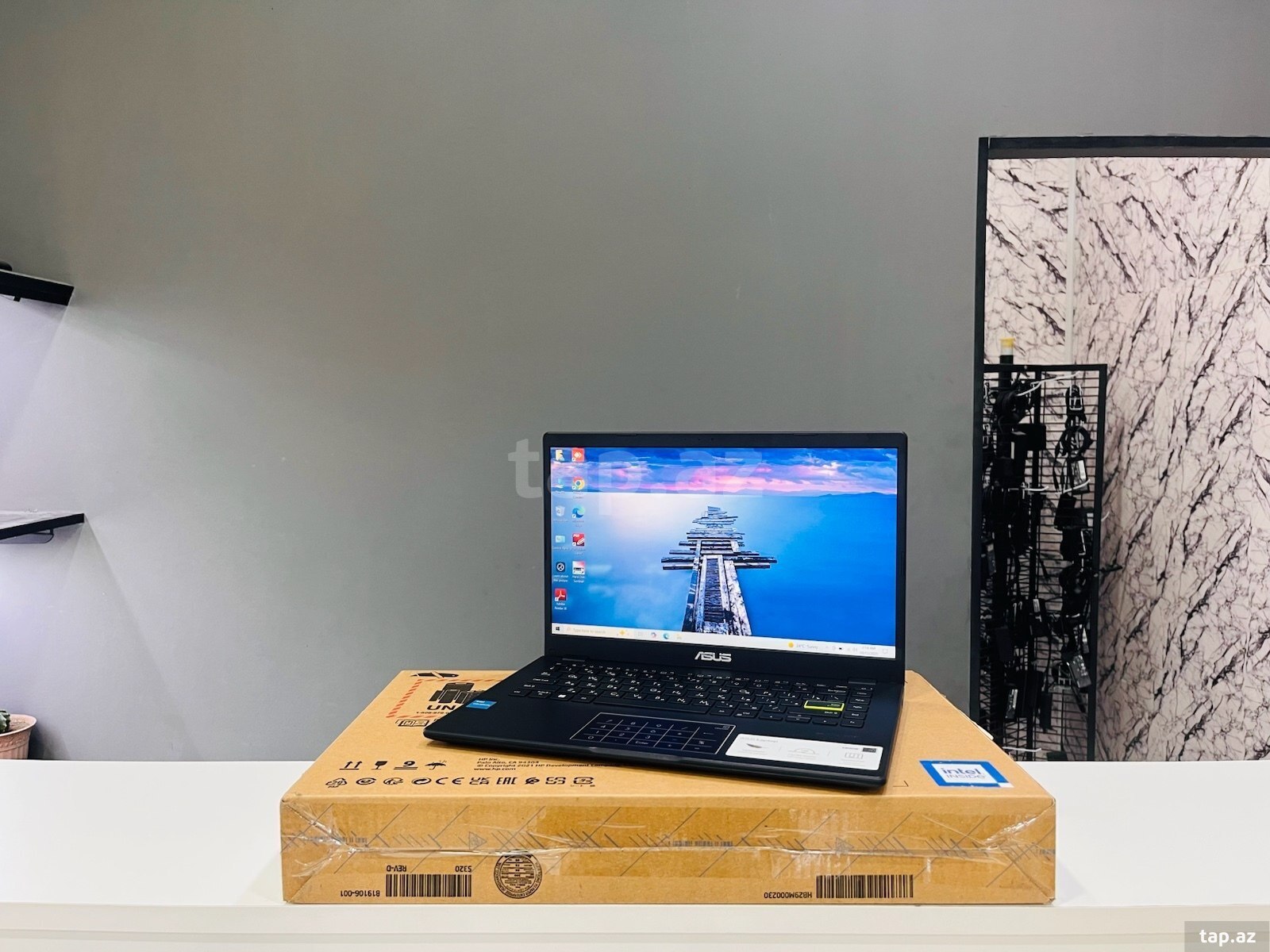 Noutbuk "Asus E410K" (2)