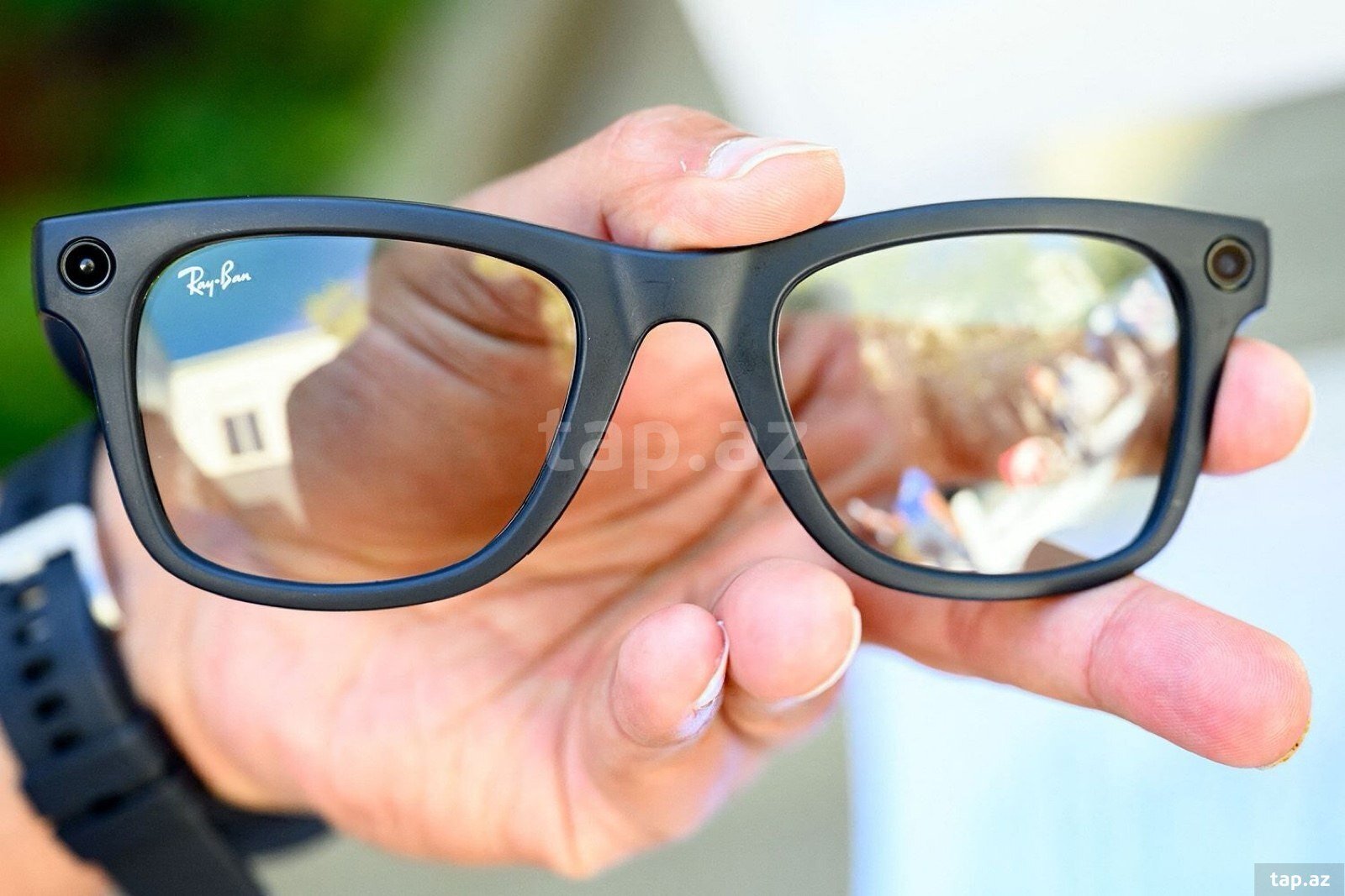 Rayban Meta transitions